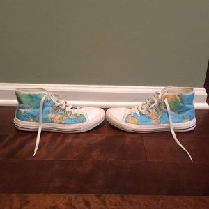 Unisex High-Tops with World Map Design